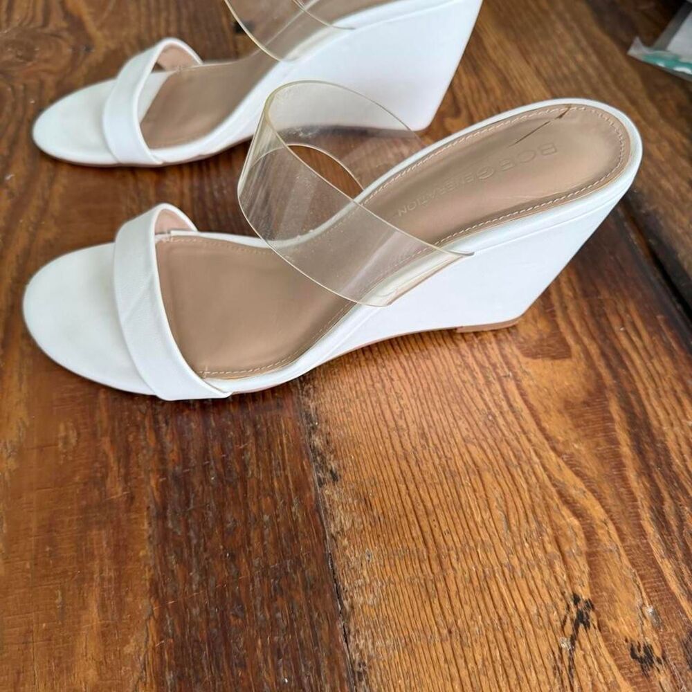 Bcbgeneration Women's White and Cream Sandals